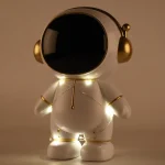 hucha diseño astronauta
