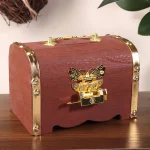 caja de madera con cerradura